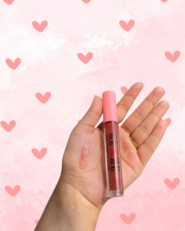 plum lipgloss